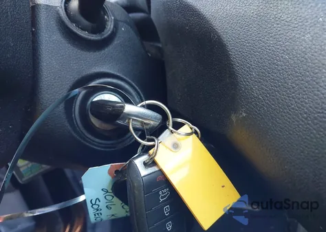 2016 Kia Sorento 2.4L Lx из США, поврежденный, VIN 5XYPG4A39GG127845